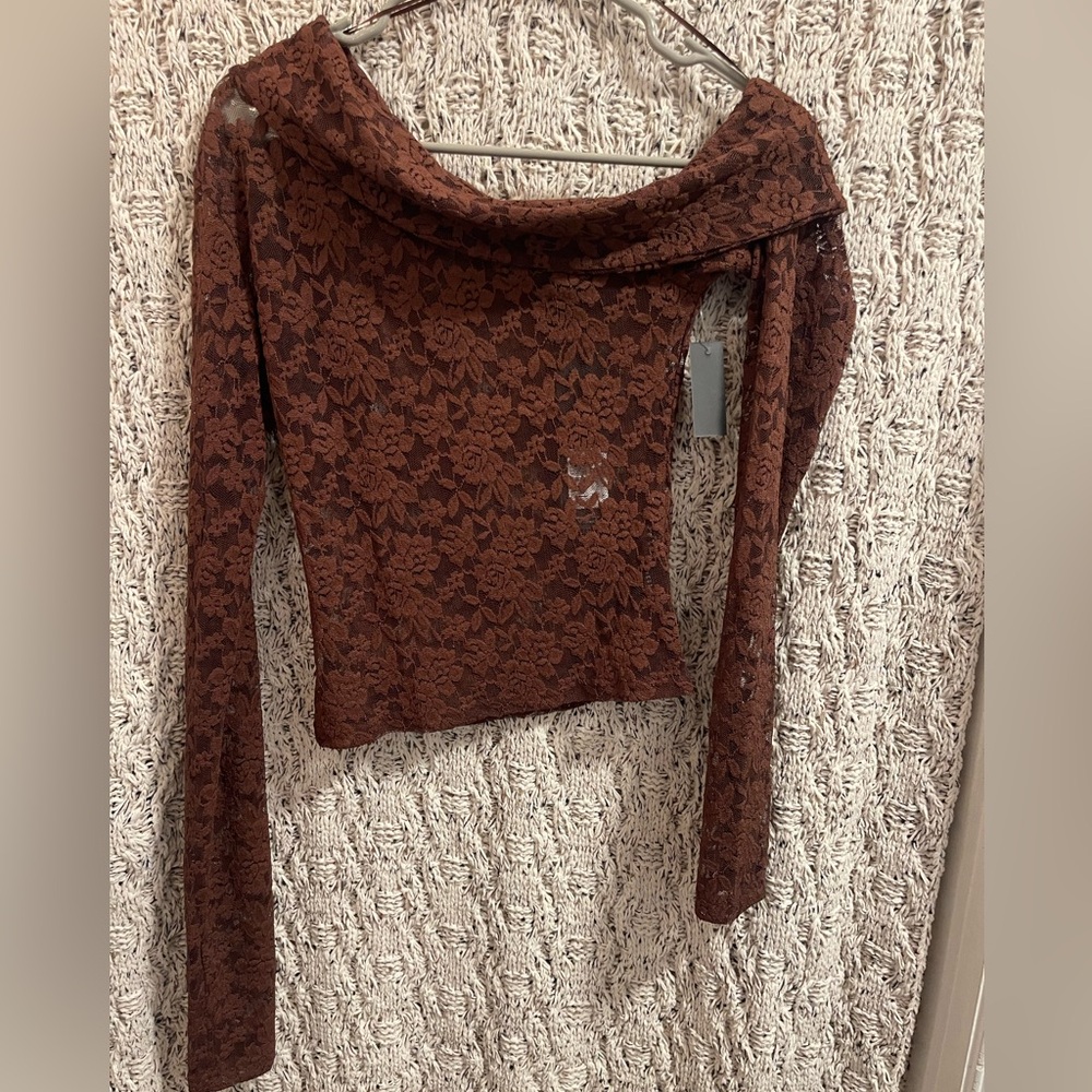 Lioness chocolate Lace Off-the-Shoulder